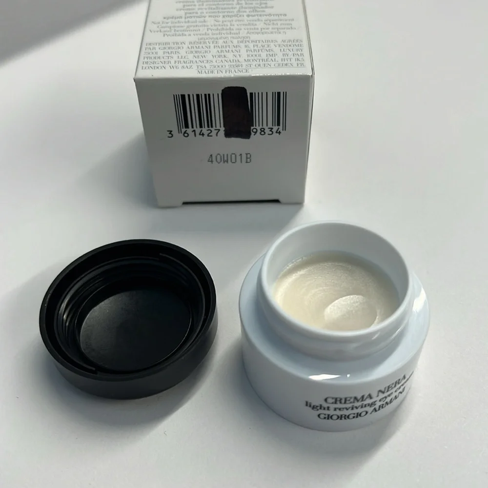 Giorgio Armani Crema Nera Light Revivi Eye Cream .5g / 0.17oz Travel Size - New